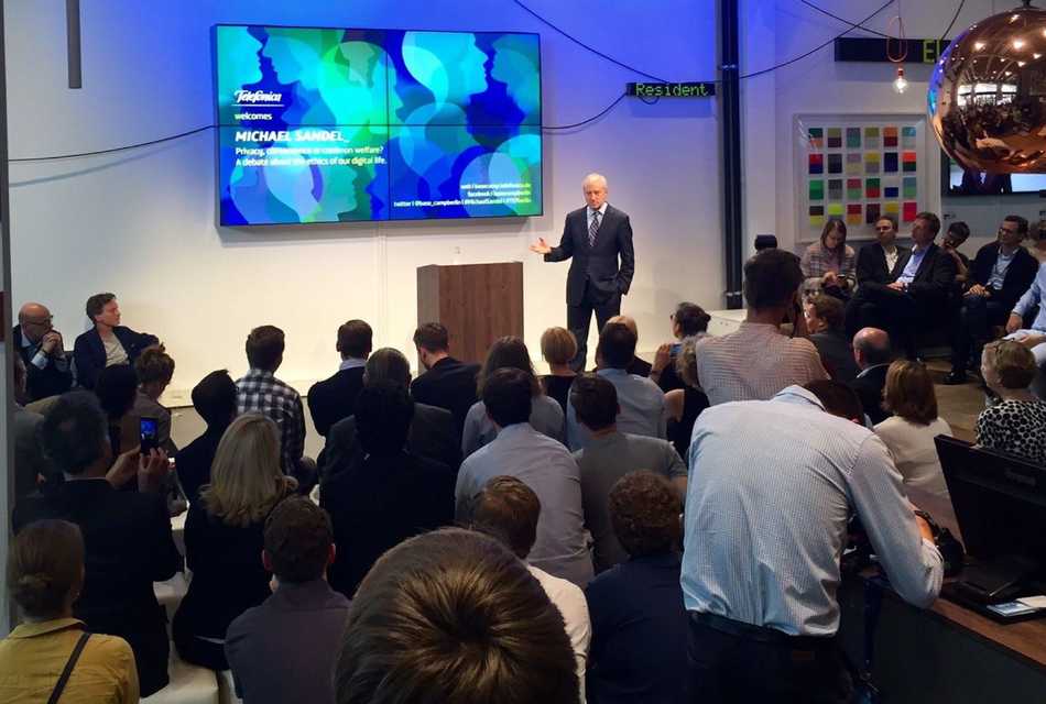 Multifunctional Room Of The Telefonica In Berlin Cafe Location Events